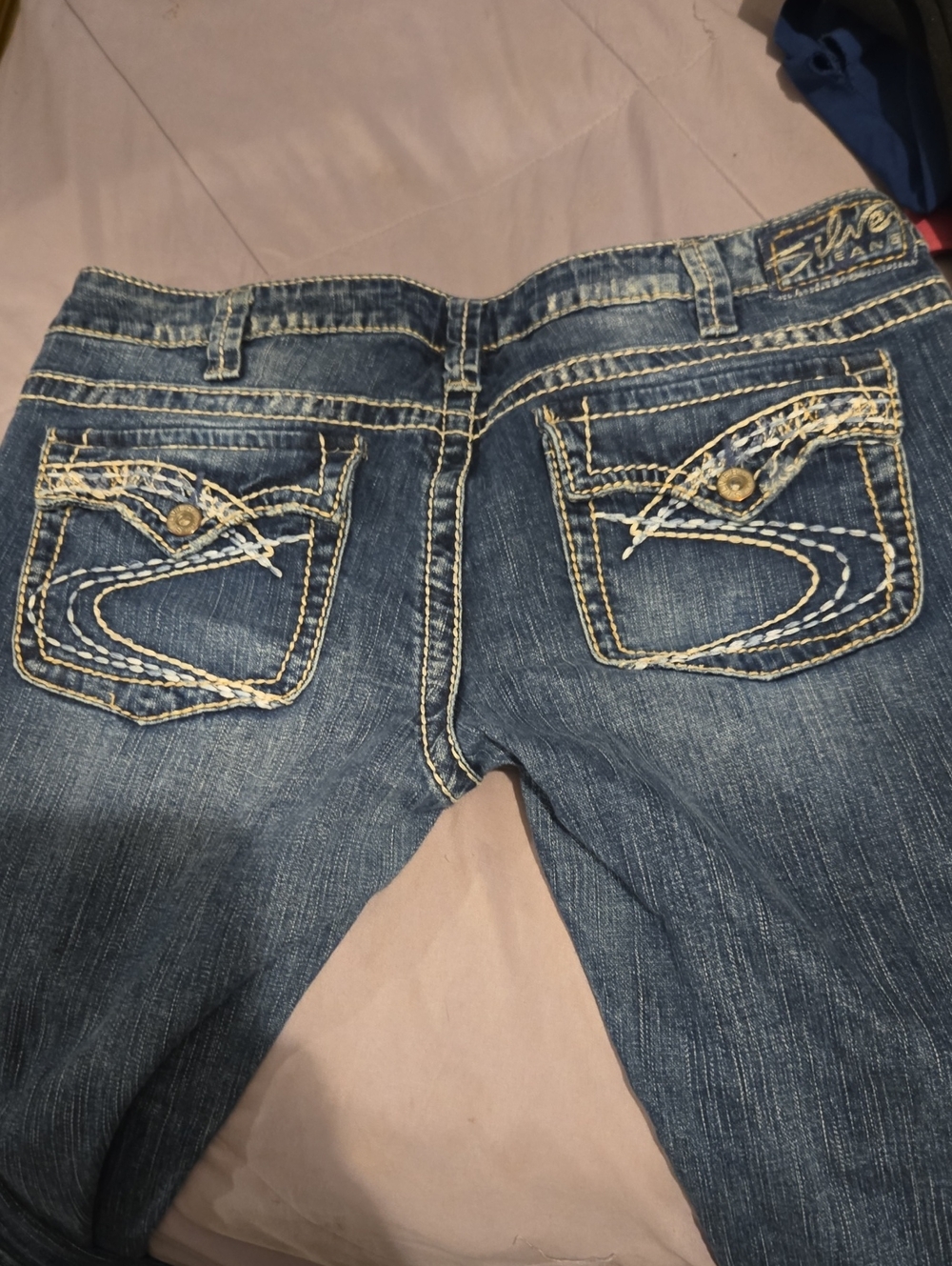 Silver Jeans Women's Blue Bootcut Jeans with Embroidered Back Pockets